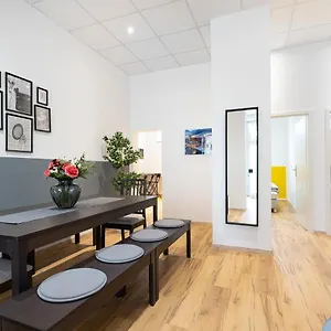 Apartment Big Central Near Rotkreuzplatz With 3 Bedroom For 12 Pax, München